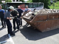 Maschinisten üben den Umgang mit der Seilwinde