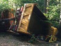 Eingeklemmte Person aus LKW befreit