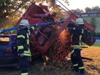 Technische Hilfeleistungsprobe mit landwirtschaftlichem Gerät