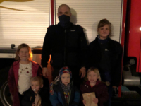 Feuerwehr-Nikolaus vergisst die Jugend- und Kinderfeuerwehr auch in Pandemiezeiten nicht.